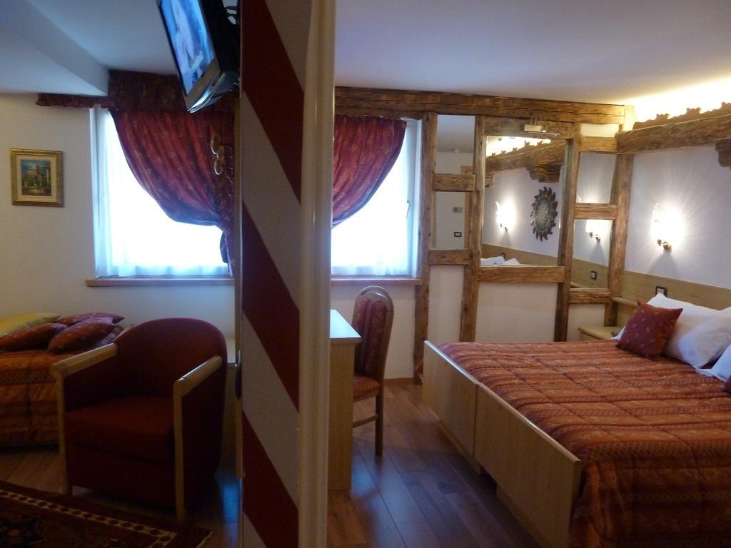 Hotel Ancora 卡斯特罗迪费耶美 客房 照片